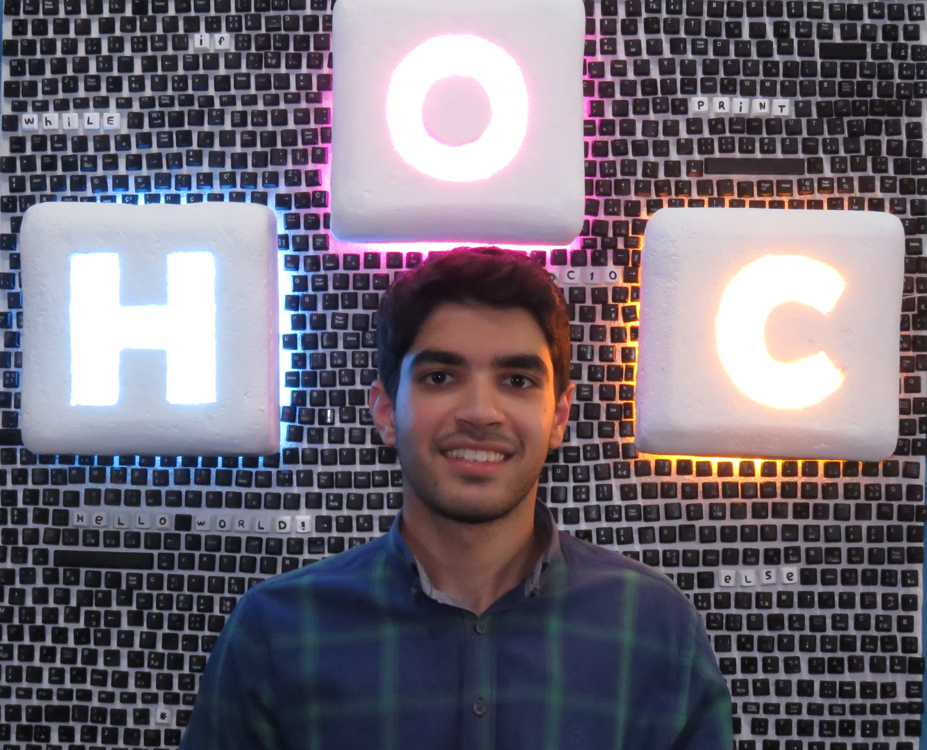 نامی نیک زر